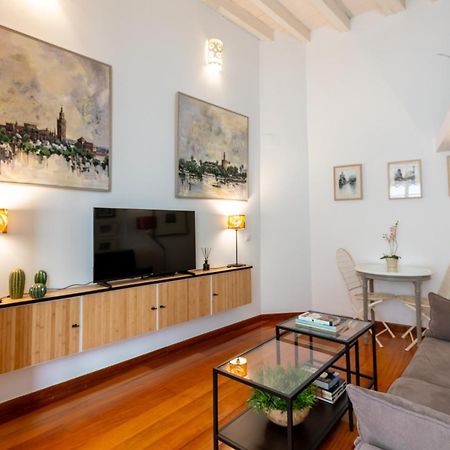 Apartamentos Rg Goyeneta Séville Extérieur photo